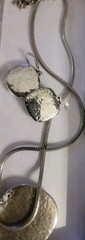 ONYX HAMMERED SILVER NECKLACE AND EARRINGS SET