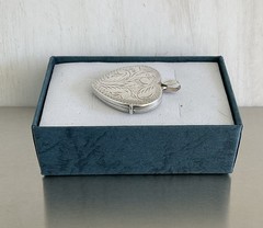 Vintage Unbranded Sterling Silver Etched Heart Locket Pendant *No Chain*