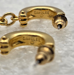 Carolee Gold Tone Faux Pearl Teardrop Hoop Drop Earrings 1.5 In Vintage