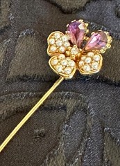 Victorian Style Gold Tone Faux Seed Pearl Purple Glass/Paste Pansy Stick Pin