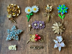 Vintage Flower Brooch Lot #5, 11 Pieces, 4 signed: Coro Avon Gerry’s Sarah Cov
