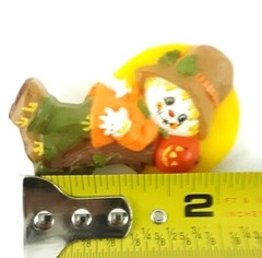 Vintage 1970’s Novelty Scarecrow Pin Brooch Plastic Brown Orange Yellow Fall