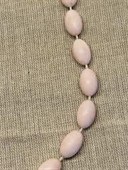 Vintage 1970s-1980s Light Pink Plastic Oval Barrel Bead Necklace