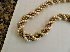 *Vintage Necklace Tiny Pearl Beads in Gold Tone Links 24”
