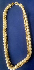Vintage Caged Faux Pearl Gold Tone 16″ Necklace