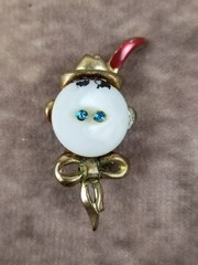 Pair Of Uncas Mexico Shell Button Blue Rhinestone Boy + Girl Pins 1949 Mfg Co