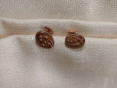 Antique Bespoke 10K Yellow Gold Cufflinks: Art Deco Repousse Ovals, Fixed Back