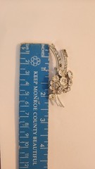 Vintage Rhinestone pronged brooch 2.5″