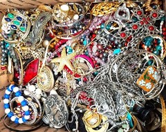 1 Pound Lb Unsorted Jewelry Vintage & New Craft Junk & Wear Resell Mixed Tangled