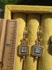 Vintage Avon Glamorous Touch Gold Tone Earrings Pierced Huggies Garnet Glass