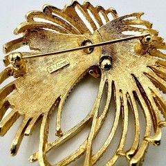 VTG MONET Cordelia Mirador Brooch Gold Tone Fire Works Knotted Rope Pin 2”