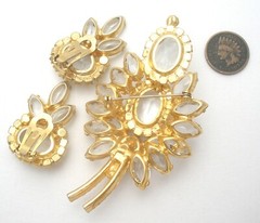D & E Juliana Leaf Brooch & Earrings Set with Clear & Ab Rhinestone Vintage Pin