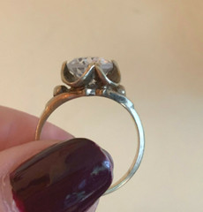 HUBERTUS VON SKAL VINTAGE 10K GOLD COLORLESS WHITE SPINEL FLOWER BUTTERCUP RING