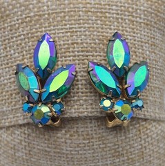 VTG Peacock Iridescent AB Crystal Gold Tone Clip On Earrings Prom Formal
