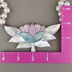 Vintage Lee Sands Beaded Necklace Pierced Earrings Set Latus Flower MOP White