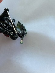 1950s HOLLYCRAFT Berries Rhinestone Enamel Brooch & Earring Clip On Set
