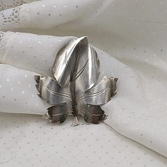 Art Deco Large Maple Leaf Brooch Detailed Curved Signed Sterling ~ 2.5″