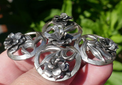 Vintage Designer CORO Sterling Silver Open-Work Flower Designed Brooch – 17.4g.