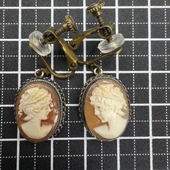 Shell Cameo Vintage Earrings, Pair (Men’s And Women’s), Different Designs On