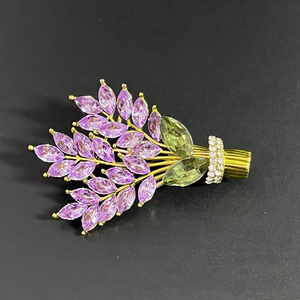 Lavender Rhinestone Brooch Pin Purple Lilac Flowers Floral Bouquet Gold Tone