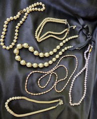 Vintage Collection Of 6 Imitation Pearl Necklaces Various Colors Excellent