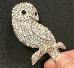 VTG OPC SIGNED AURORA BOREALIS RHINESTONE OWL BIRD BROOCH PIN PENDANT