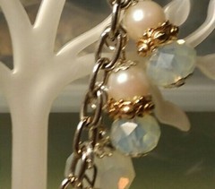 MaryBee Jewelry: 7 1/2″ Silver Tone Bracelet W/Blue Charms 08-06-2020