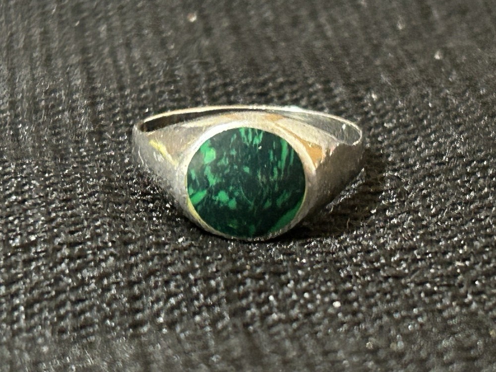 Vintage 925 Sterling Silver Signet Style Ring With Malachite Size 8.5