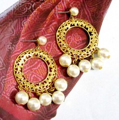 VTG RUNWAY NAPIER DANGLING FILIGREE GP 2″ HOOP FAUX PEARL EARRINGS POSTS EXC