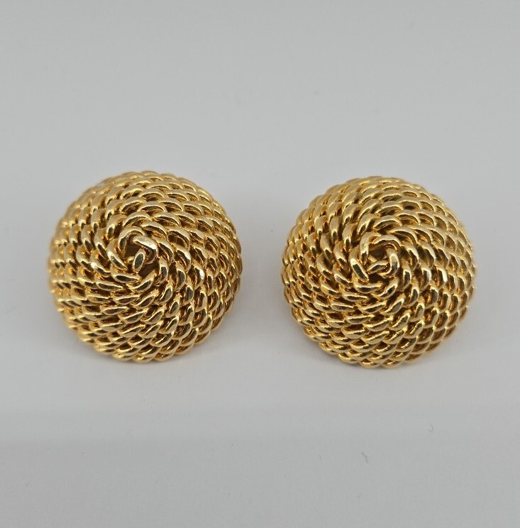 Vintage INAR Italy Gold Tone Spiral Dome Clip-on Earrings