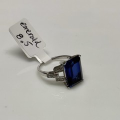 Vintage Art Deco Blue Sapphire CZ Emerald Cut Cocktail Ring. Size 8.5. NWT