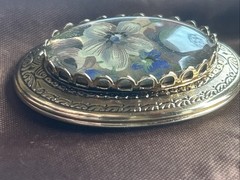 Yesterdays Treasures 2.2″ Oval Locket 28″ Necklace Rose Flower Mother’s Day Gift