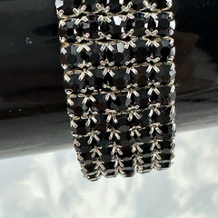 Bracelet Tiny Black Faceted Stones In Ornate Silver Tone Links Stretch Vintage