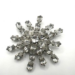 Vintage brooch clear stones silver color base metal secure clasp