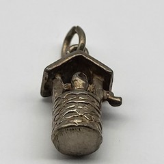Adorable vintage Sterling Silver Wishing Well charm water well house