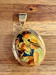 ROXSANN Large Pendant RENOIR Boating Party that opens