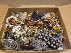 vintage-to Now-BROKEN -REAL JUNK-ALL NOT WEARABLE-GOLD TONE-jewelry Lot- 14 Lb