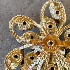 VTG Signed JUDY LEE Gold Tone Vibrant Blue Rhinestone Brooch Pin 2.25″ Diameter