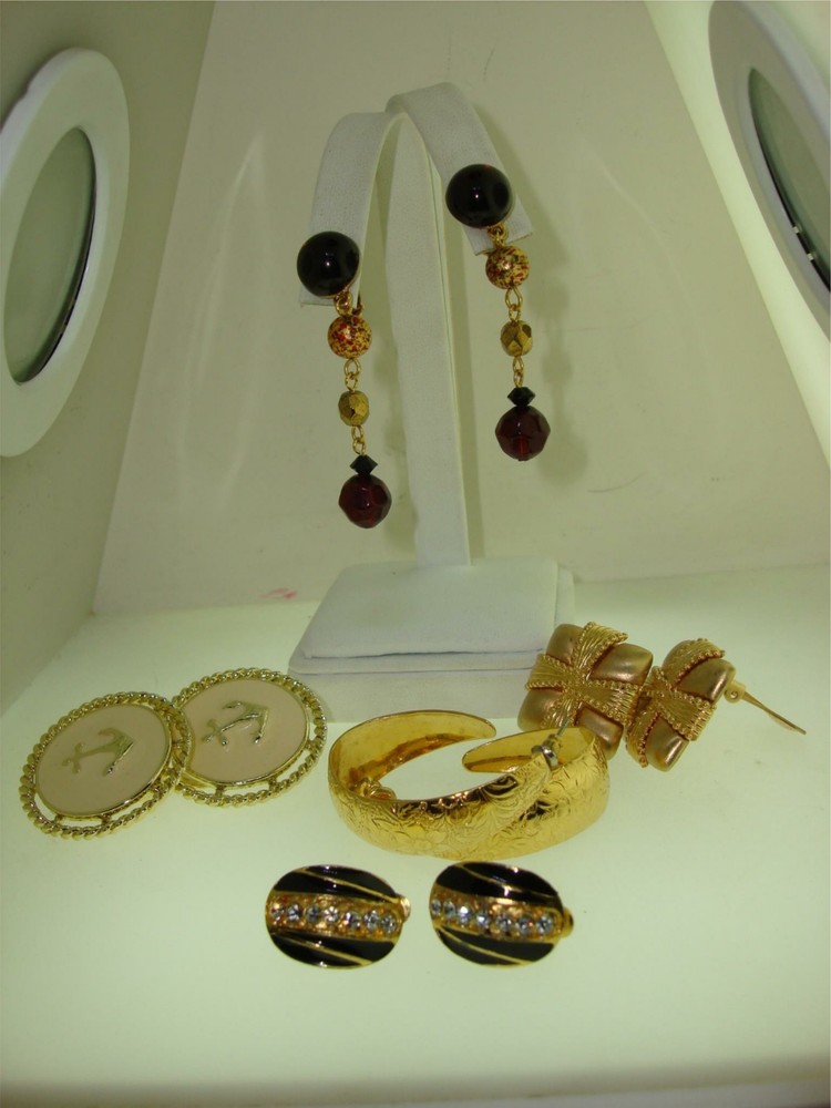 5 PAIR VINTAGE 1970-80’S ERA EARRINGS! ESTATE FIND!