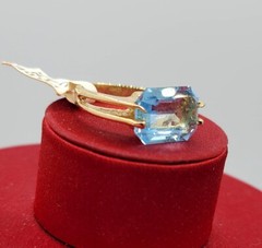 Vtg Sz 5 Ring Lg Aqua Blue Cubic Zirconia 18KGE Gold Electroplated Jewelry StyL2