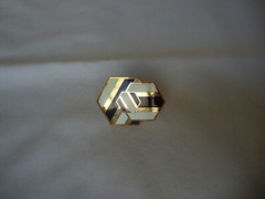 Vintage Retro Hexagrams Cloisonne White & Black Enamel Gold Tone Scarf Clip