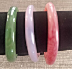 (Lot o f 3) VINTAGE PEKING GLASS Bangle Bracelets FAUX Various COLORS 2 1/2”