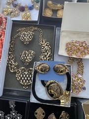 Vintage Jewelry Lot All Avon Barrera KJL Simpson 33 Pc Statement Necklace Runway