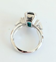 Beautiful Vtg Avon Park East Faux Green Emerald & Rhinestone Ring Sz 4-5.5