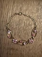 Pink Faux Amethyst Stone Rose Flower Gold tone Bracelet 7” Beautiful