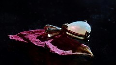 14k y/gold pendant 0.30ct natural Australian fiery opal solitaire 0.80gr N3744