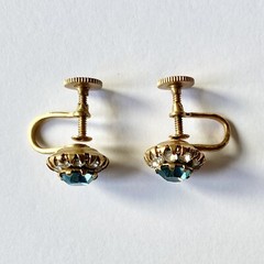Halo Aquamarine Blue Rhinestone Vintage Gold Tone Vargas Screw Back Earrings