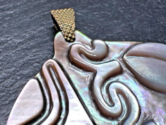 SMOKEY MOTHER OF PEARL OVAL CARVED 2.5″ PENDANT I577