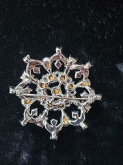 Estate Brooch Clear Rhinestones Snowflake Silver Tone Prong Set Pin 2.25″ Mcm