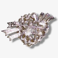 1950s Unsigned Weiss Rhinestone Faux Pearl Ribbon Spray Brooch Pin Silver Tone